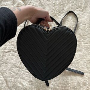forever 21 | black heart shaped backpack